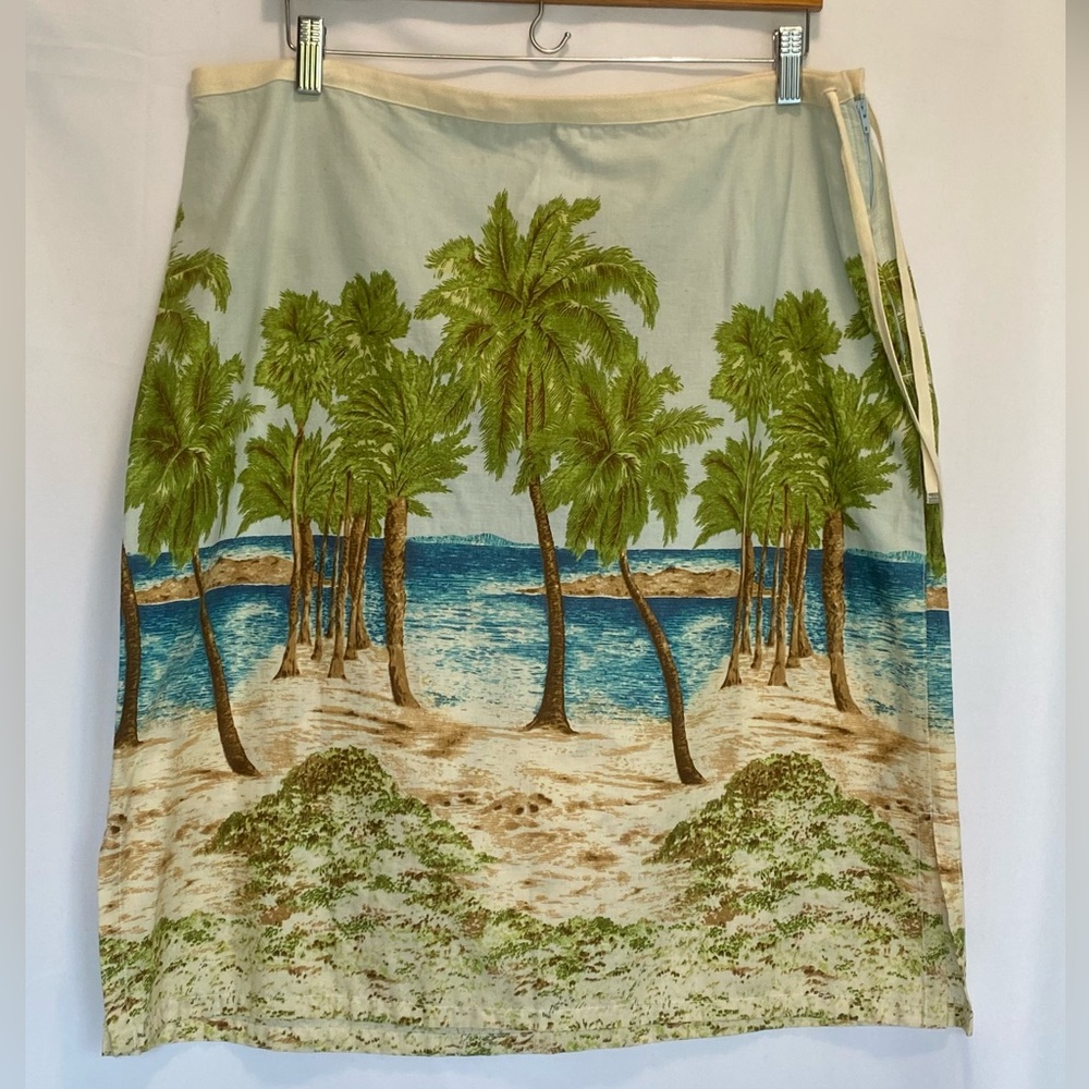 Liz Claiborne Liz wear jeansLight Blue and Green island beach Skirt